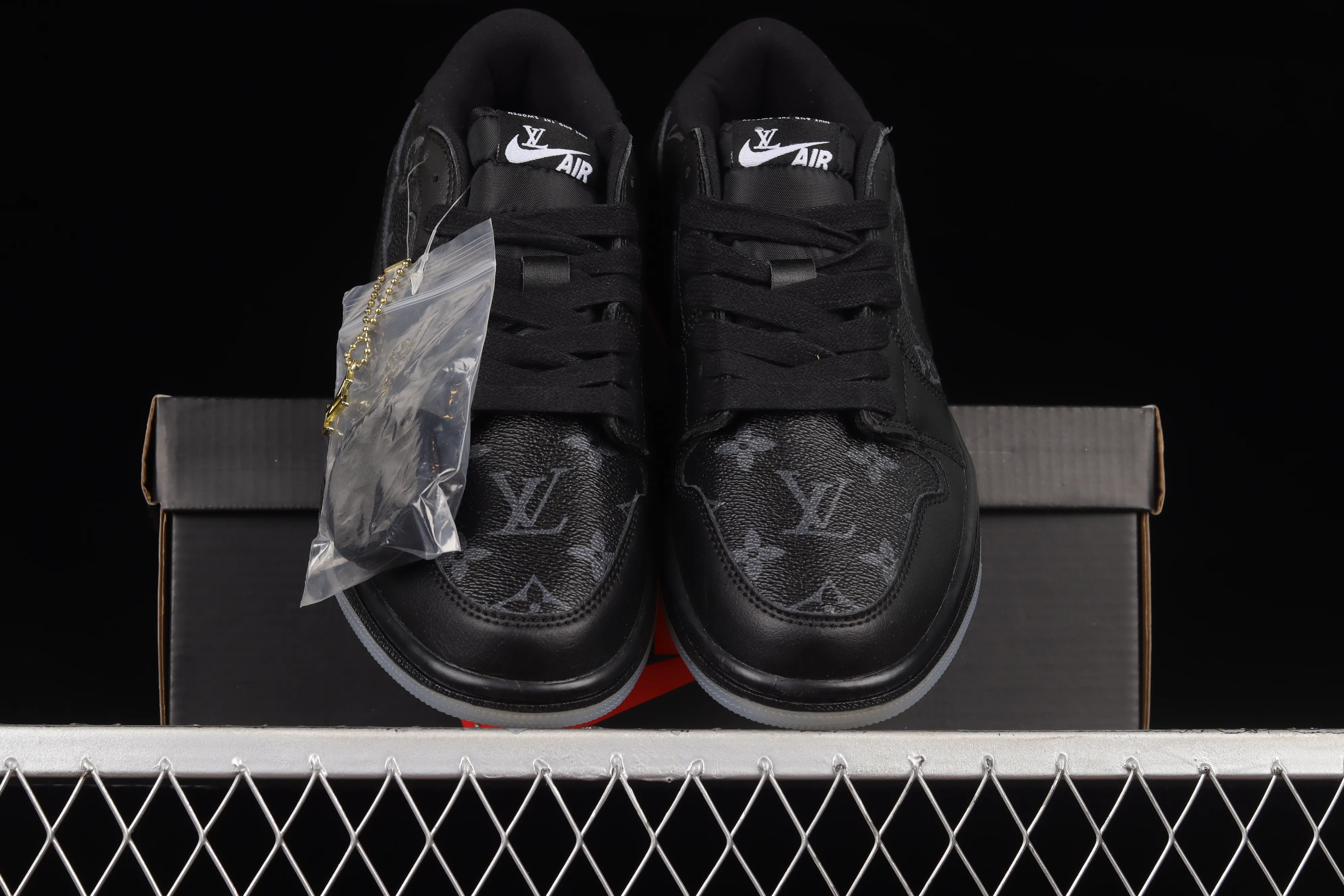 All categories Air Jordan Jordan series basketball shoes Air Jordan 1 Low Donkey brand x Air Jordan 1 AJ1 Joe 1 customized version low-top retro cultural basketball shoes CQ4277-003